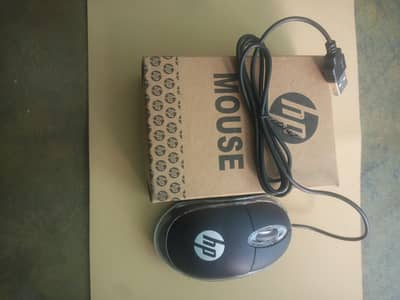 URGENT SALE HP MOUSE AND MOUSE PAD NEW CONDITION