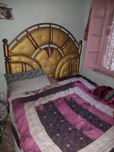 Beds and Almari