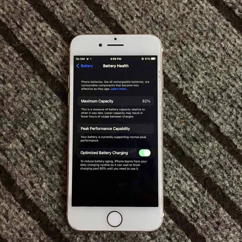 Apple iPhone 7 0