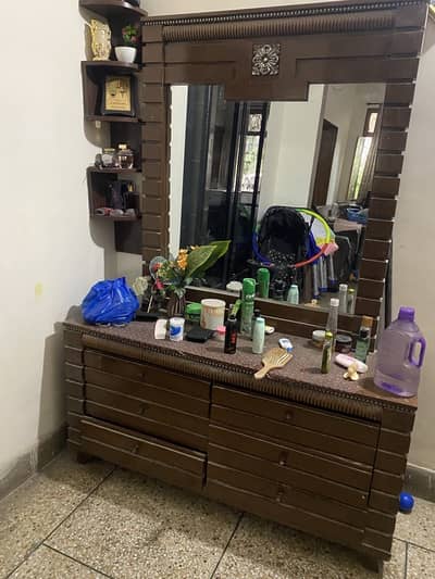 Used Dressing And Iron Stand In Very Low Price