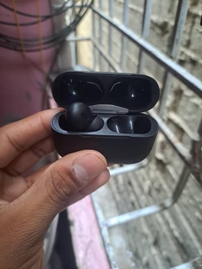 air pods pro 2 brand new black colour.