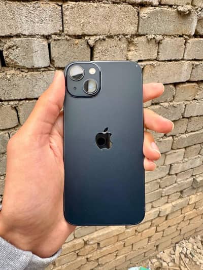 Apple iPhone 13 (256gb) Read description first