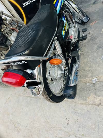 Honda 125 lash FDO 786 price 139000 exchange ho sakti ha Honda 70