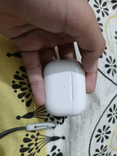 apple airpods 2  generation  but without buds