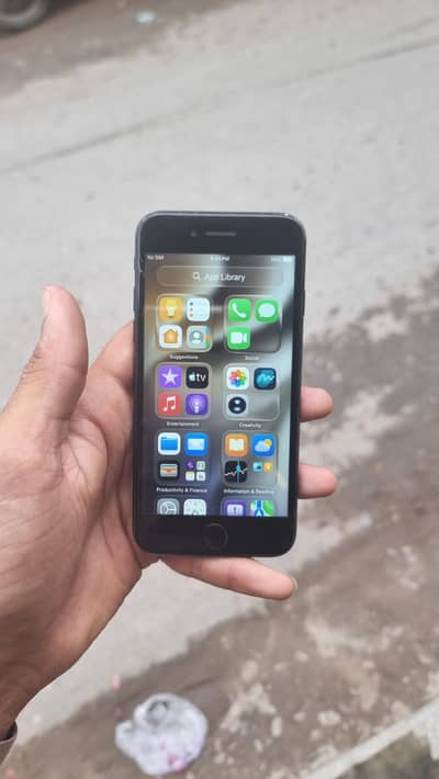 Apple iPhone SE