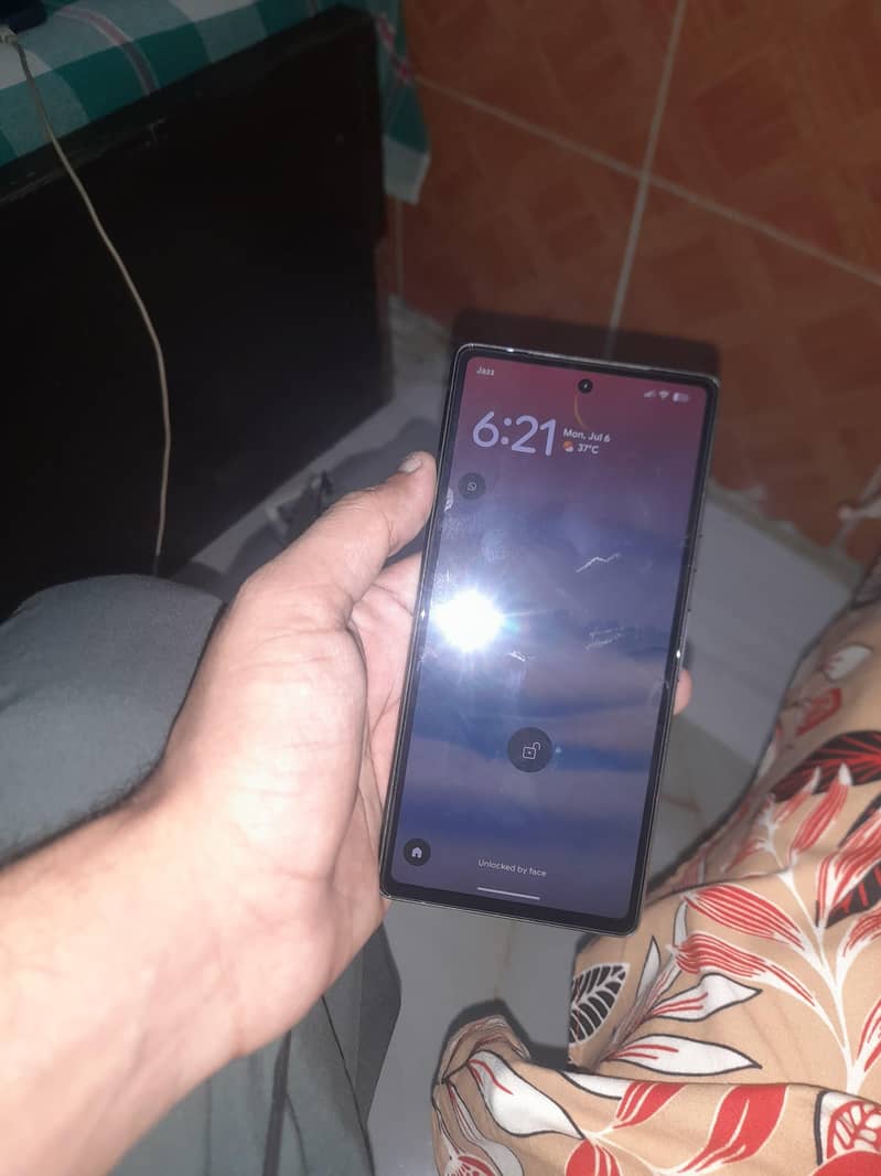 Google Pixel 7 4