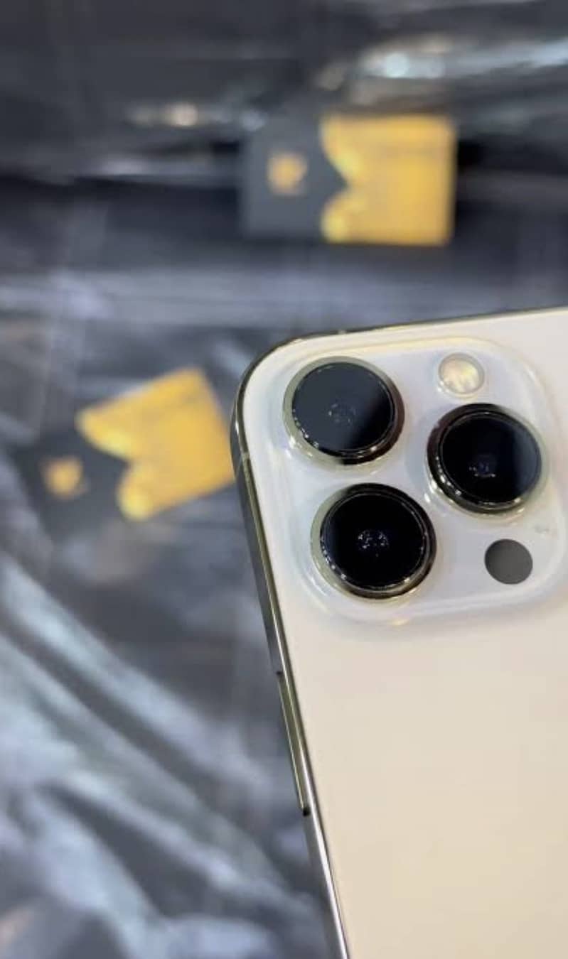 Apple iPhone 12 Pro Max 3