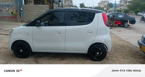 Nissan Moco 2012