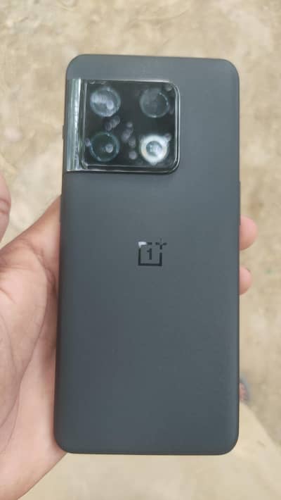 One Plus 10 Pro