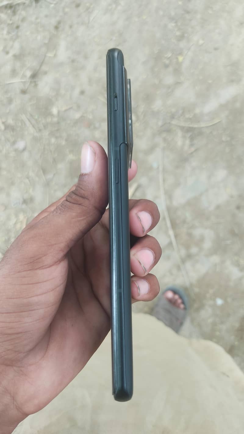 One Plus 10 Pro 1