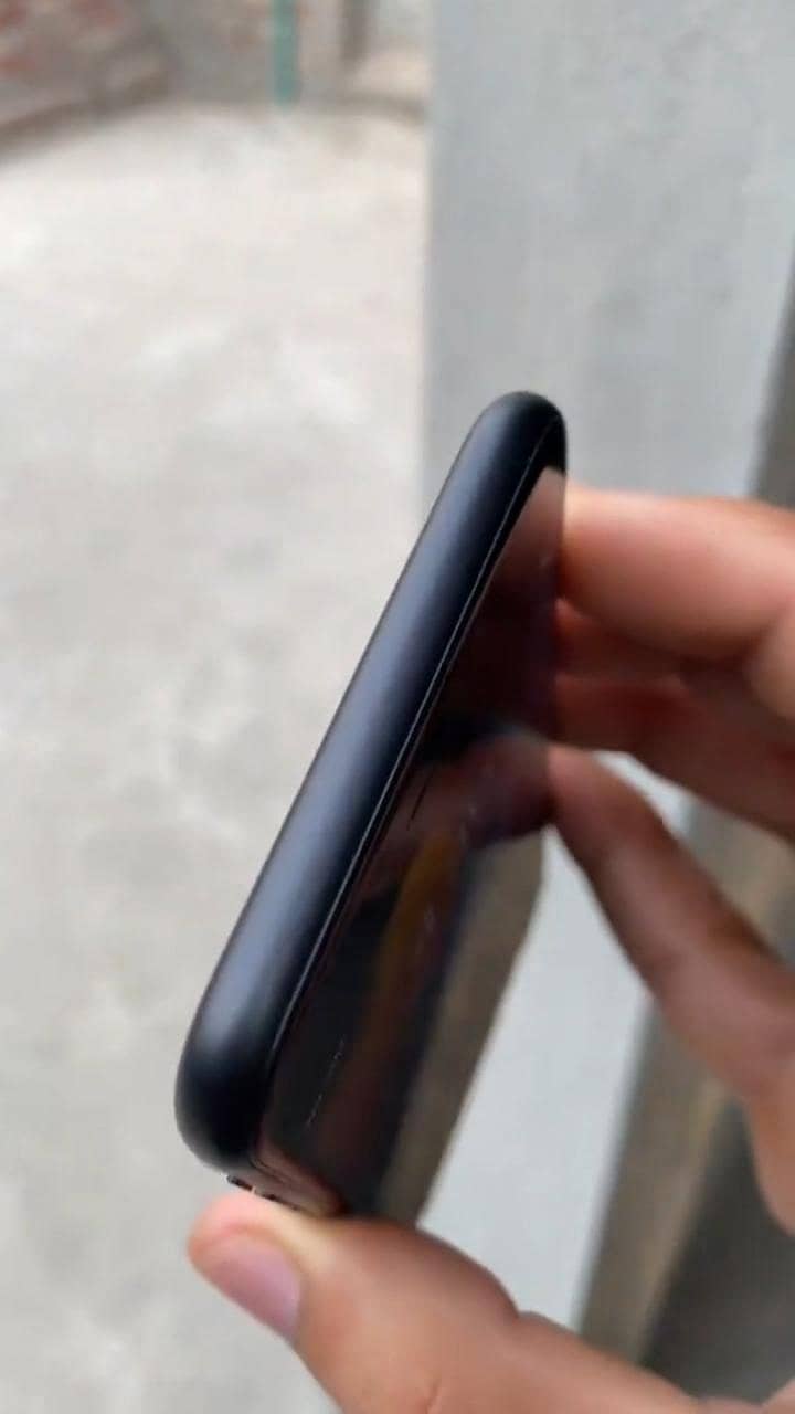 Apple iPhone 7 4