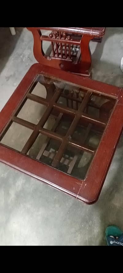 wooden table set of 3 in good condition