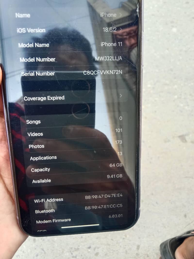 Apple iPhone 11 3