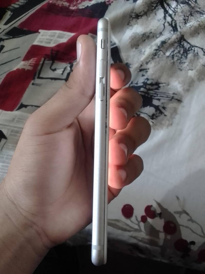 Apple iPhone 6 1