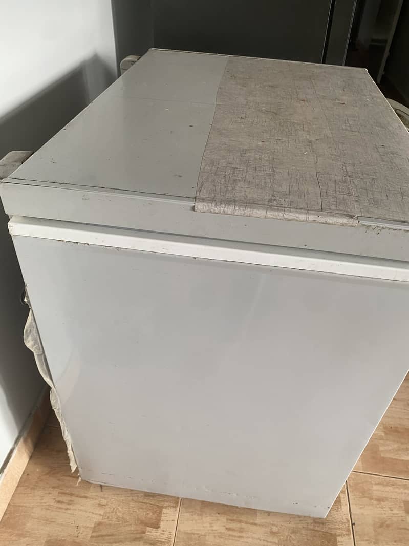 Dawlance deep frezer 2
