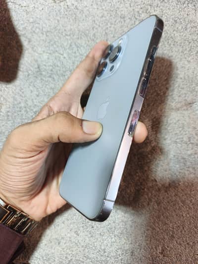 Apple iPhone 13 Pro
