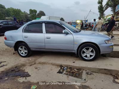 Toyota Indus Corolla 1998