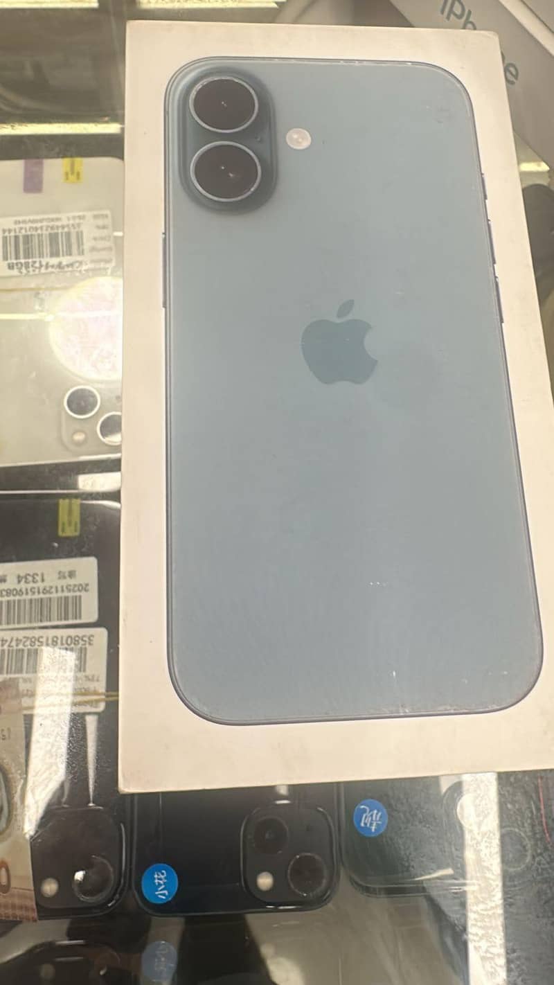 Apple iPhone 16 1