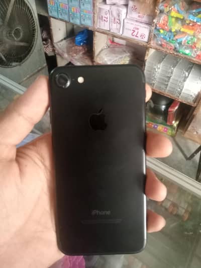 Apple iPhone 7