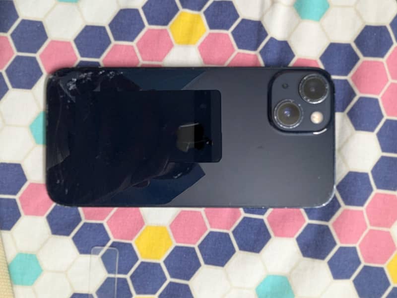 Apple iPhone 13 2