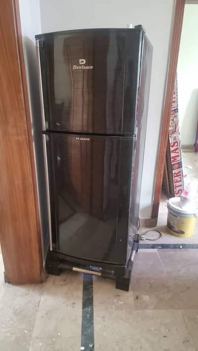 Dawlance Full Size Refrigerator – Excellent Working Condition