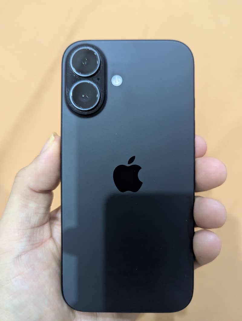 iPhone 16 2