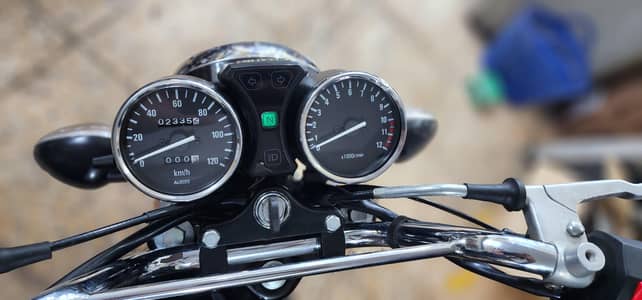 SUZUKI GS-150 2026 MODEL SLIGHTLY USE 2300 KM WITH PACKAGE