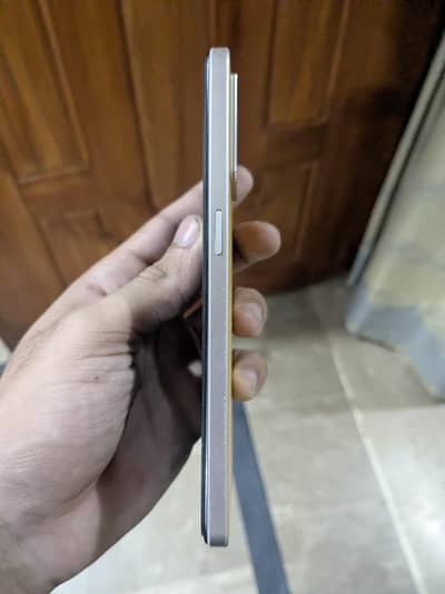 OPPO F21 Pro