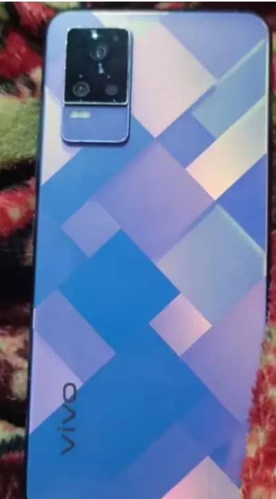 Vivo V21e