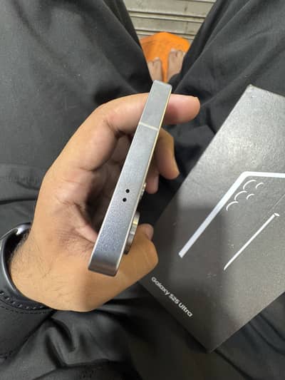 Samsung Mobile S25 Ultra
