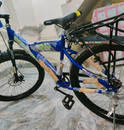 Deluxe sport bicycle 26inch tyres&disc brakes(whataspp)03296506641