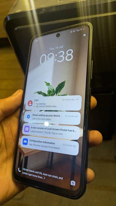 Vivo Y21D all okay 6 128 warranty 6 months left. read ads