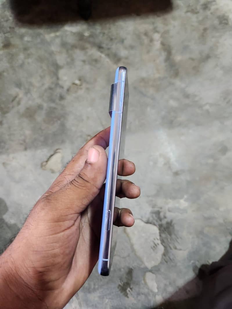 Google Pixel 8 Pro 4