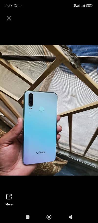 I have selling Vivo phone 8gb ram 256gb 5000mah battery with box charg
