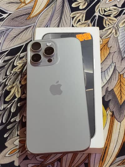 Apple iPhone 16 Pro Max