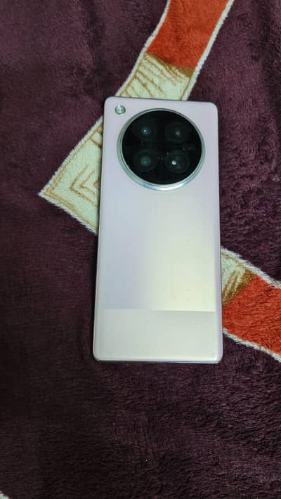Infinix Zero 40 4g