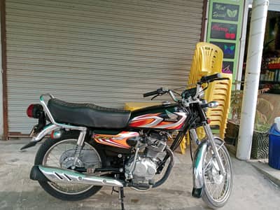 Honda 125 22 model black