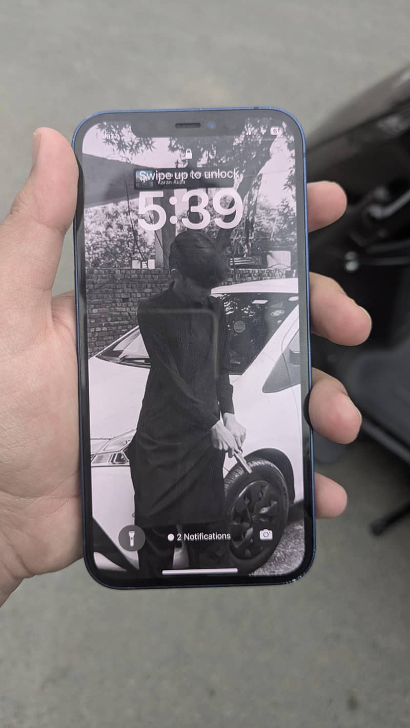 Apple iPhone 12 1