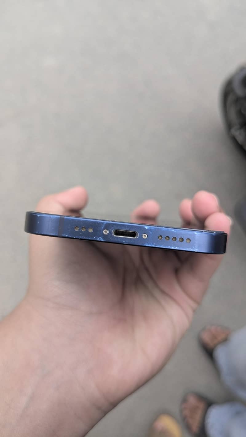 Apple iPhone 12 7