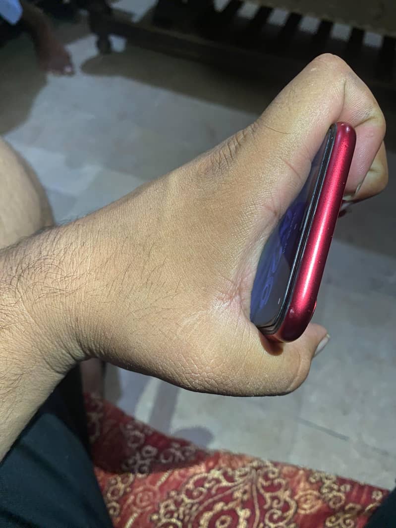 Apple iPhone 11 3