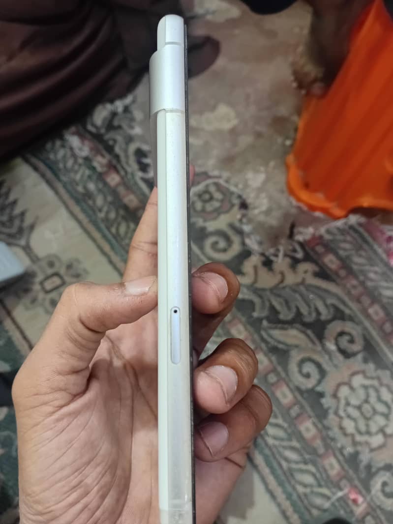 Google Pixel 7 4