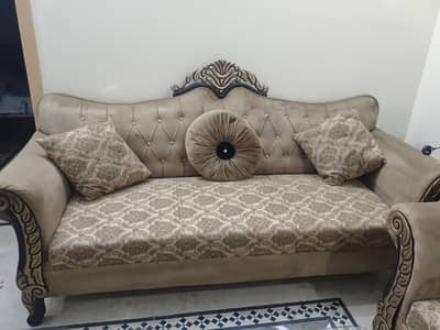 5 seater slightly used sofa for sale