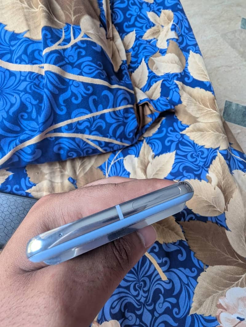 Google Pixel 8 Pro 3