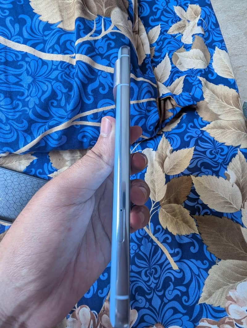 Google Pixel 8 Pro 4