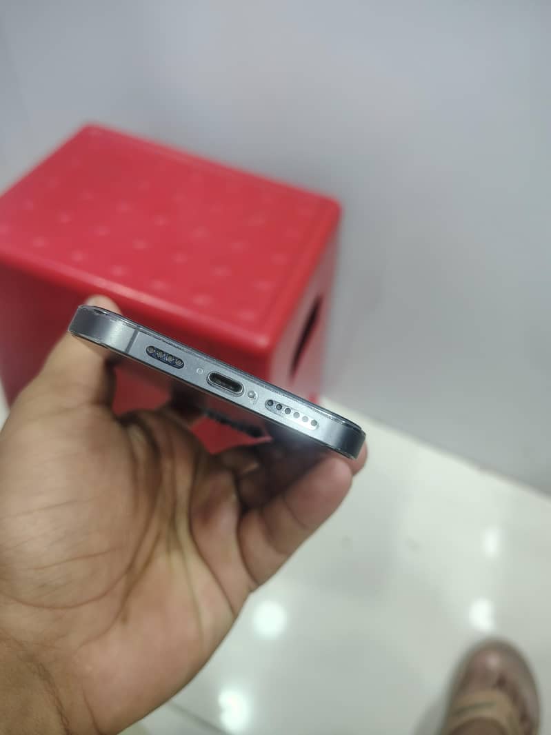 Apple iPhone 12 Pro Max 2