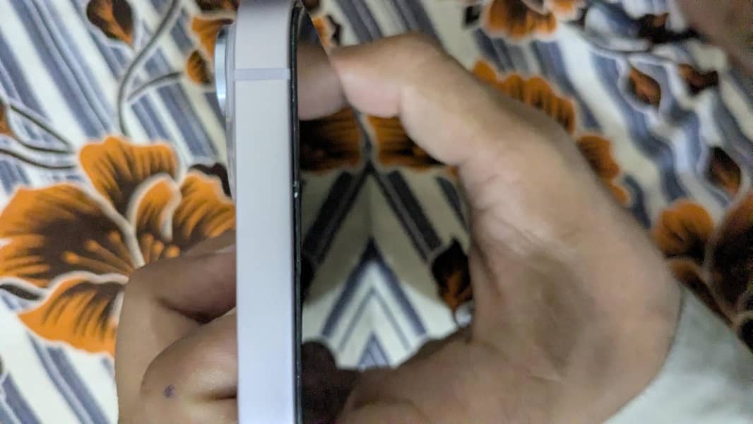 Apple iPhone 14 8