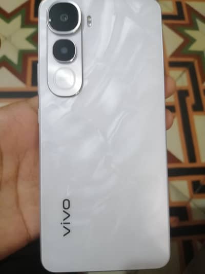 Vivo Y400