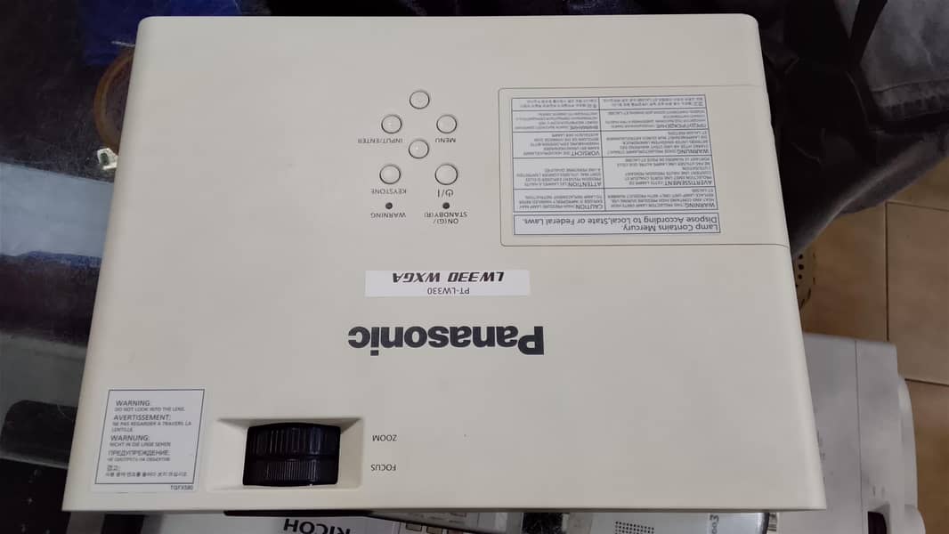 projector Panasonic 1