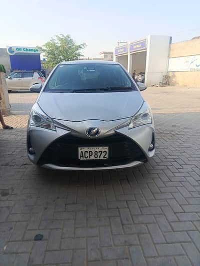 Toyota Vitz 2017 hybrid push start 2021 registrd  & import
