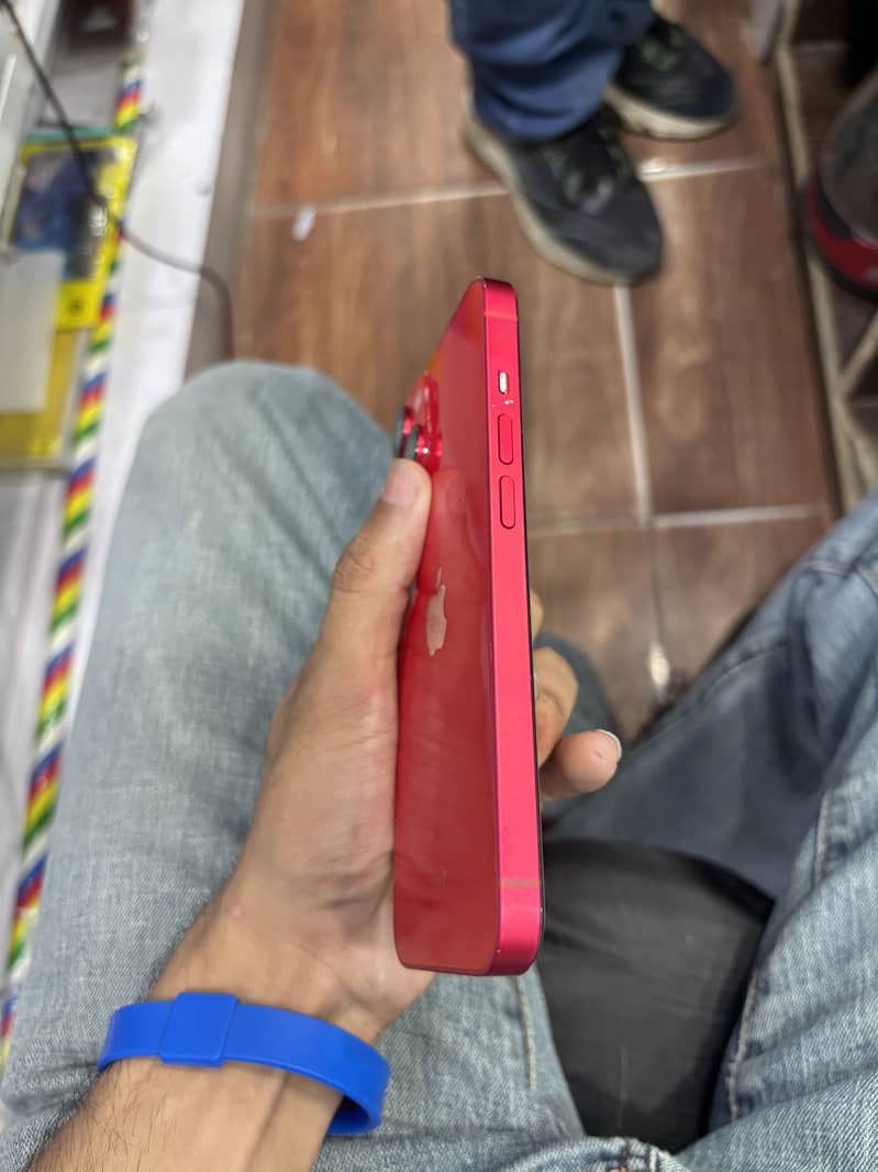 iPhone 14 5